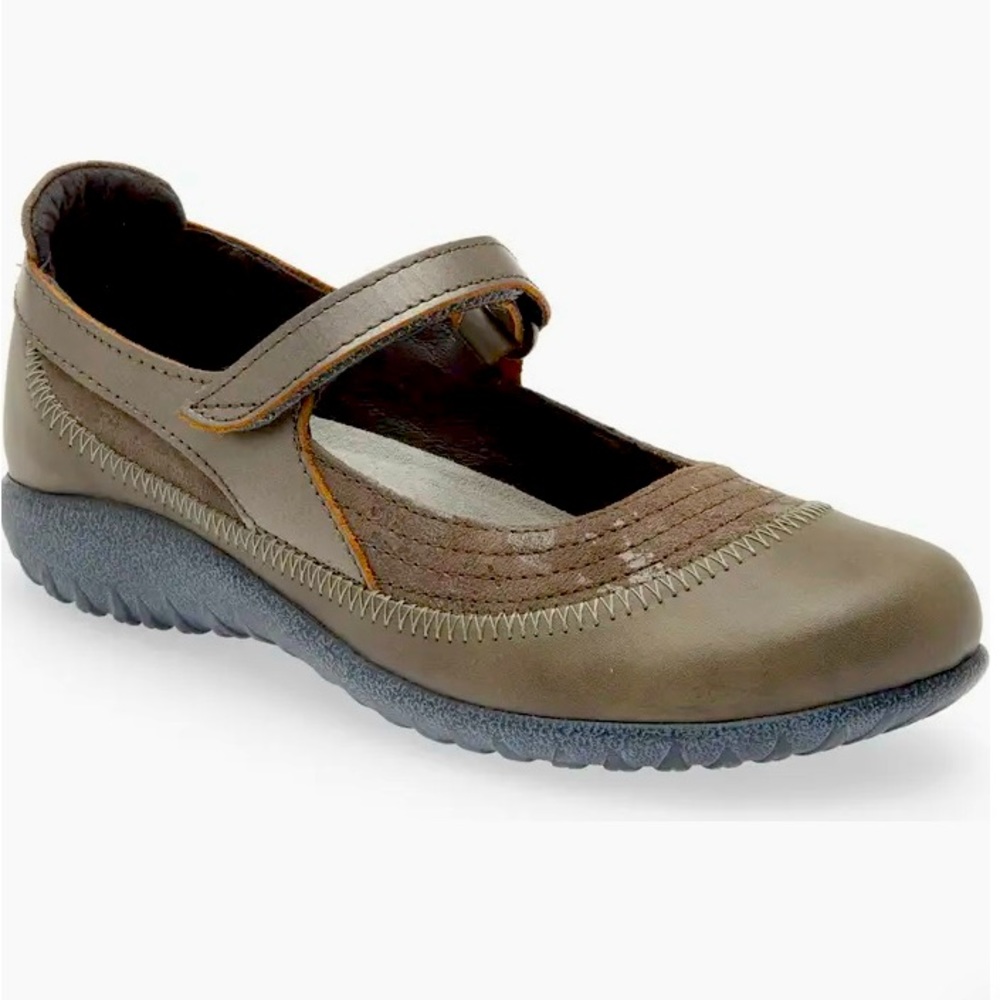 Worn Once! Naot Kire Suede Mary Janes size 39 (8.5) Retail $190
